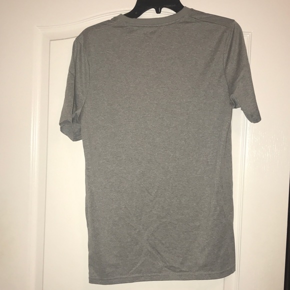 Dri-Fit athletic top - Picture 2 of 2